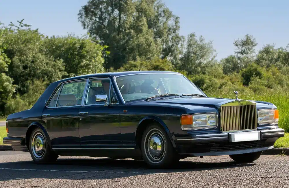 Rolls-Royce (โรลส์-รอยซ์)