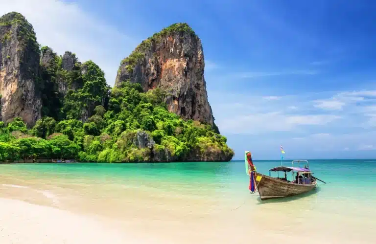 ขับรถเที่ยวภูเก็ต