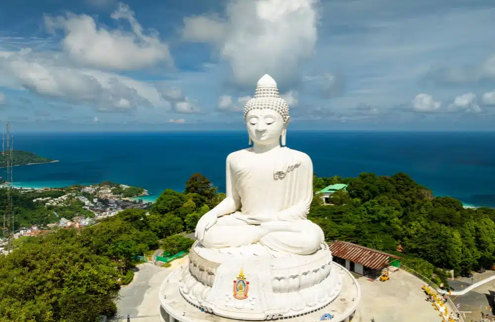 ขับรถเที่ยวภูเก็ต วัดพระใหญ่