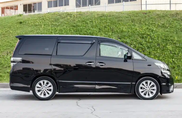 15 อันดับรถตู้ครอบครัวที่คนไทยเลือกใช้ปี 2025