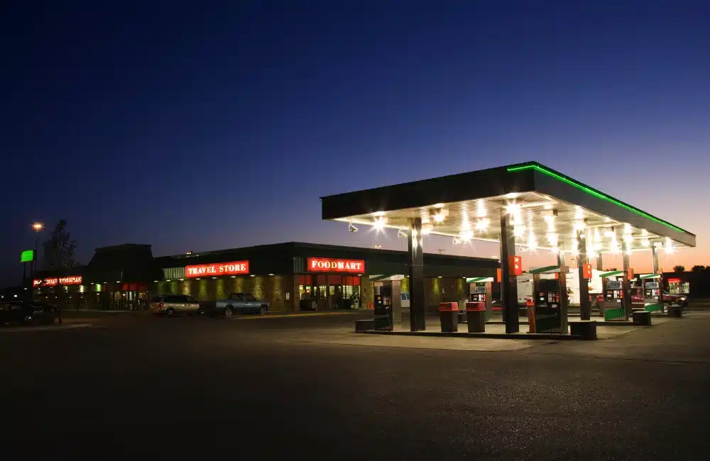 แวะจุดพักรถเพื่อยืดเหยียดกล้ามเนื้อ